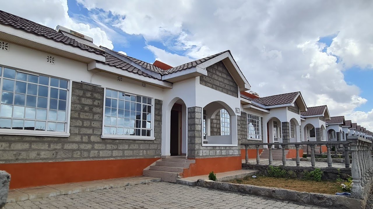 5.8Million Negotiable Bungalow In Joska/Malaa