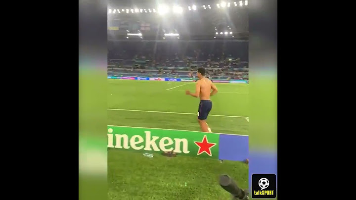 Jude Bellingham Gives his SHIRT TO A FAN!