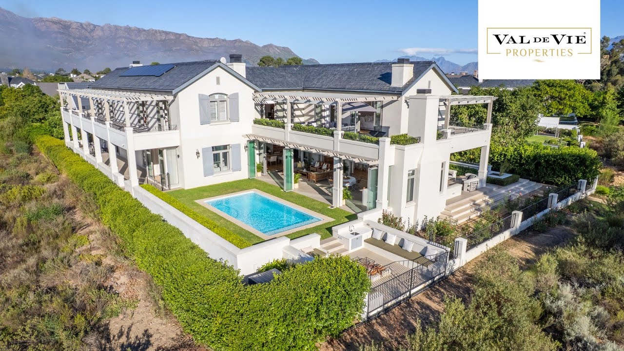 Experience Modern Luxury and Panoramic Views in Val de Vie Estate | For Sale | Val de Vie Properties