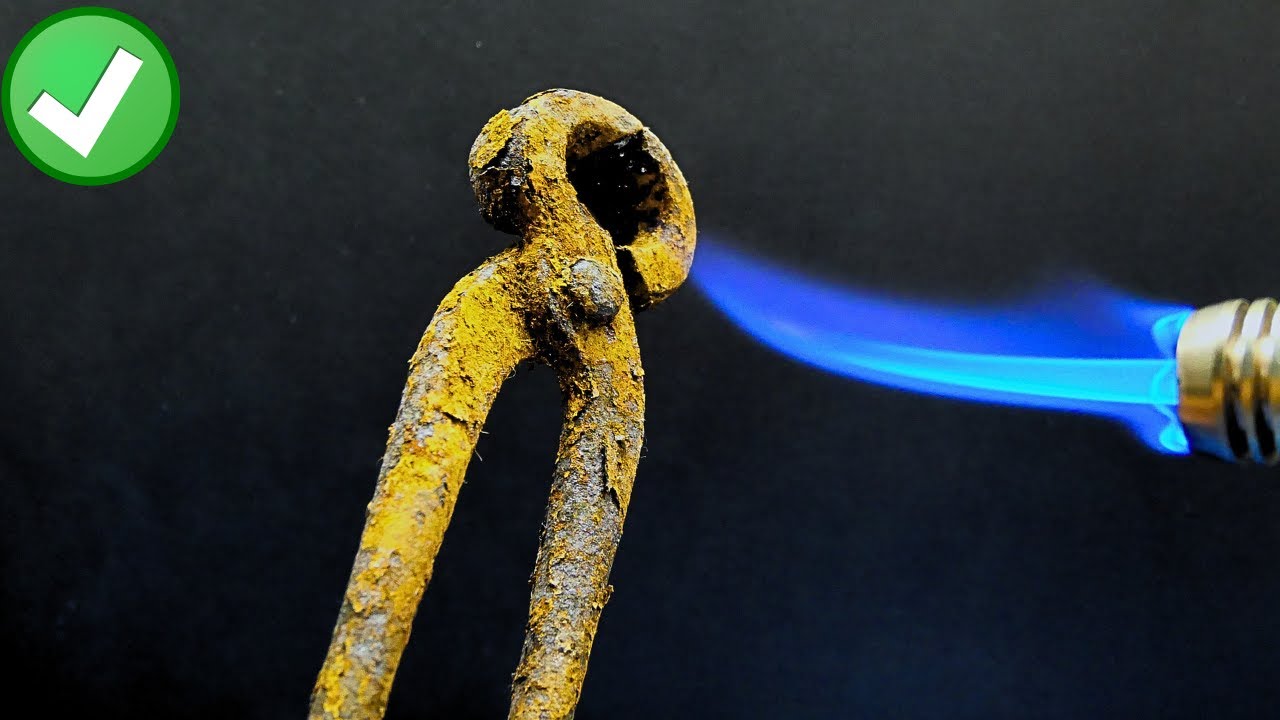 How To Quickly Remove Rust !! Ancient Invention !! - YouTube