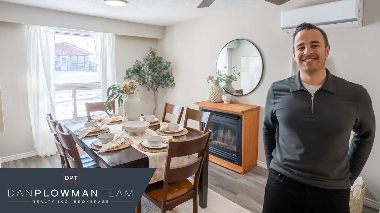 Bright 3 Bedroom Home For Sale in Oshawa With Flexible Living Space  | Dan Plowman Team