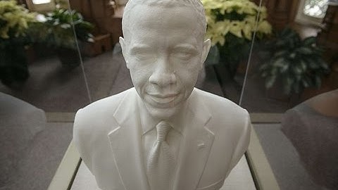 Obama goes bust! First ever 3D-printed presidential portrait goes on display at Smithsonian