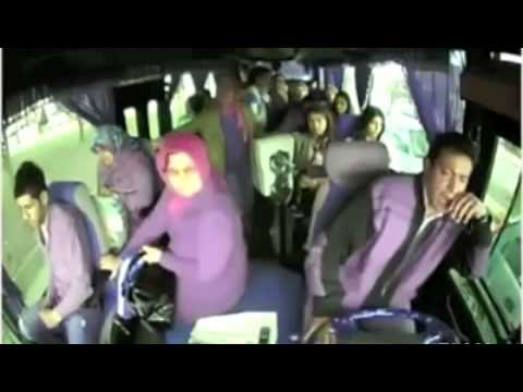 Piston Aşağı İndi - Harlem Shake Versiyon