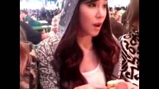 Snsd Taeyeon And Tiffany With Friends In La 2013.07.29