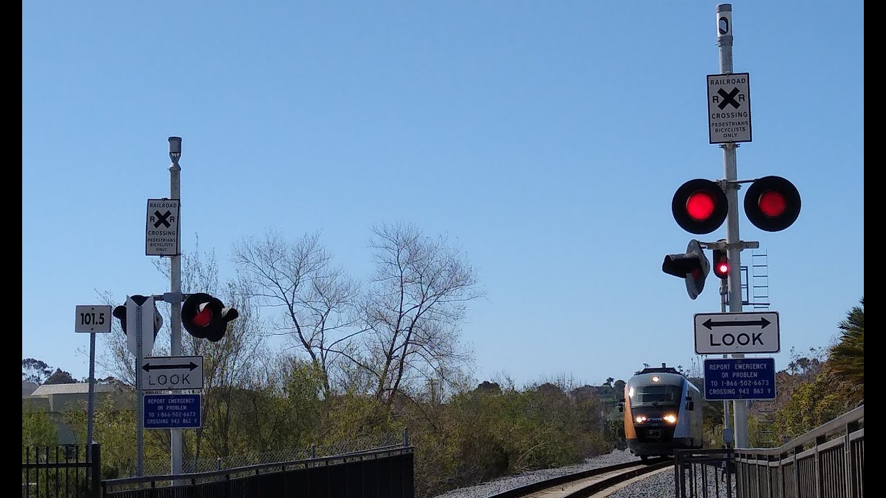 Gateless railroadcrossing Lights At Crouch Street Station YouTube