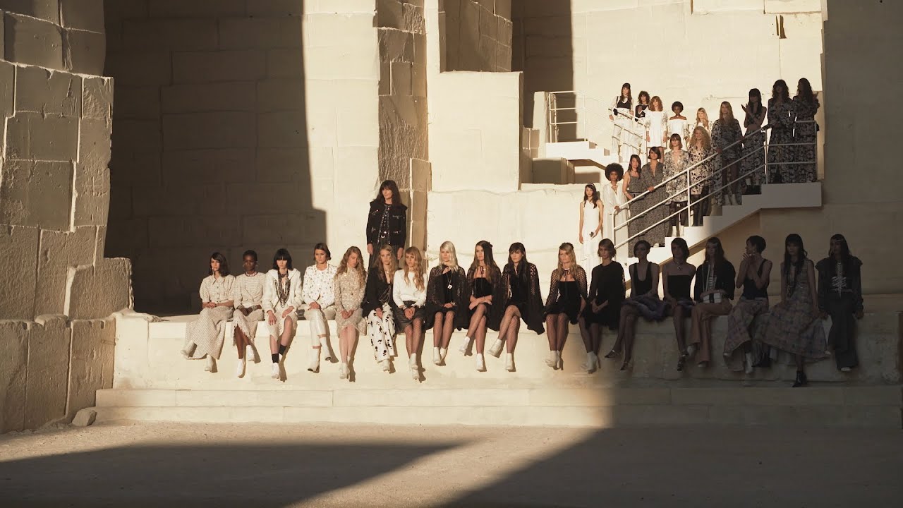 Chanel Cruise 2021/22 Show (Chanel)