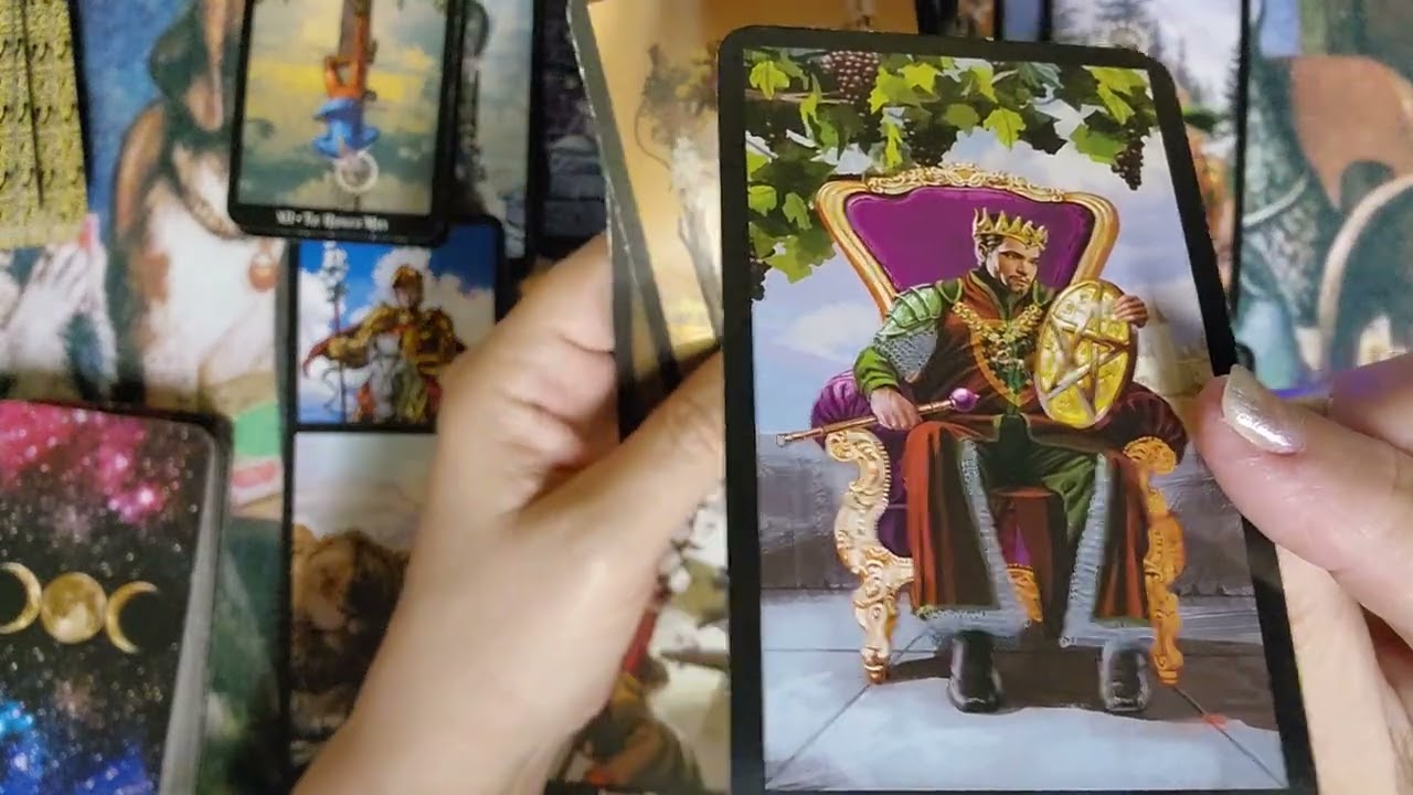 Taurus... Someone wants to make a move on you🫣