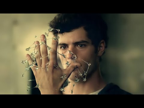 شاب ضعيف بيكتشف إن عنده قوة خارقة بتخليه أقوي شخص في العالم ملخص فيلم  