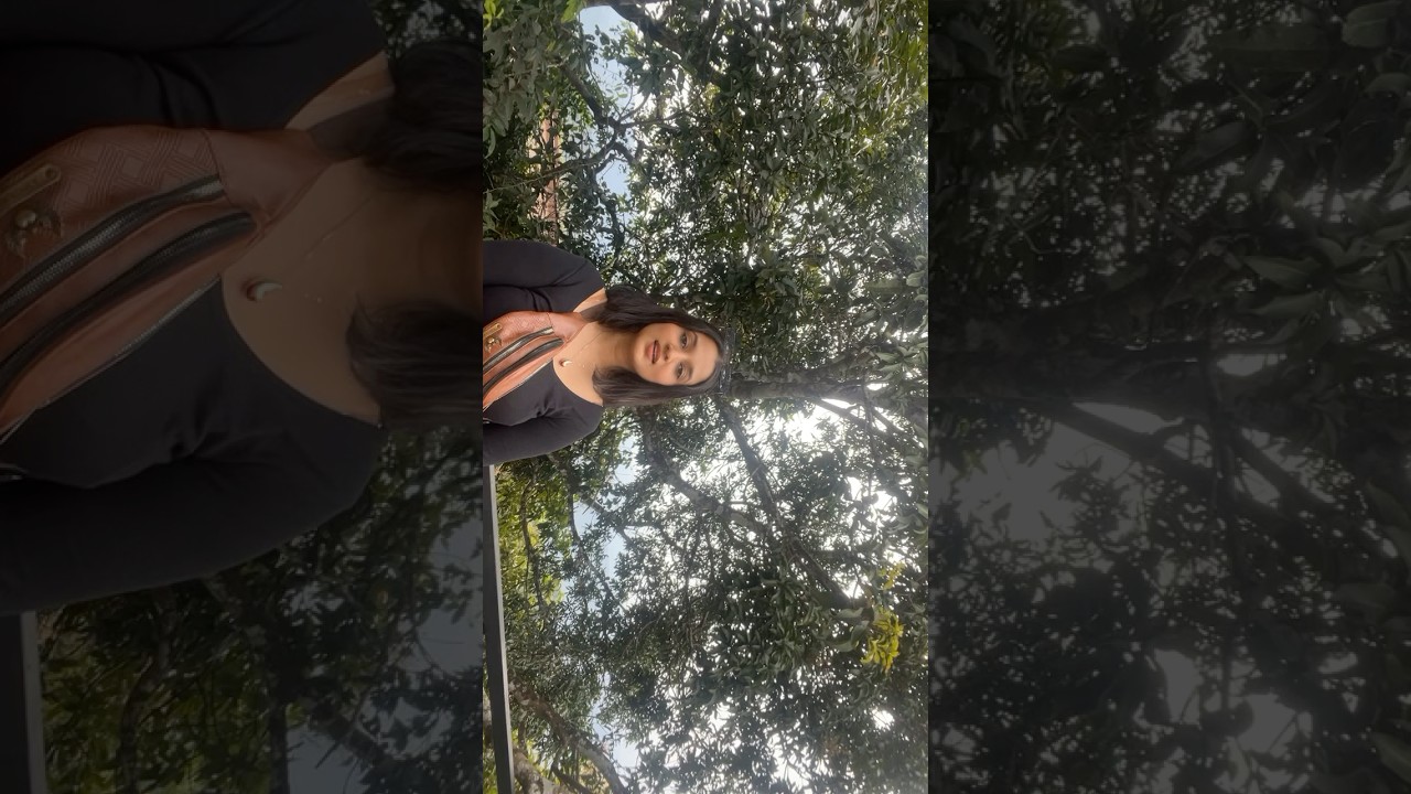 When she kissed me unexpectedly😌🥂🙈Noora Adhila💋