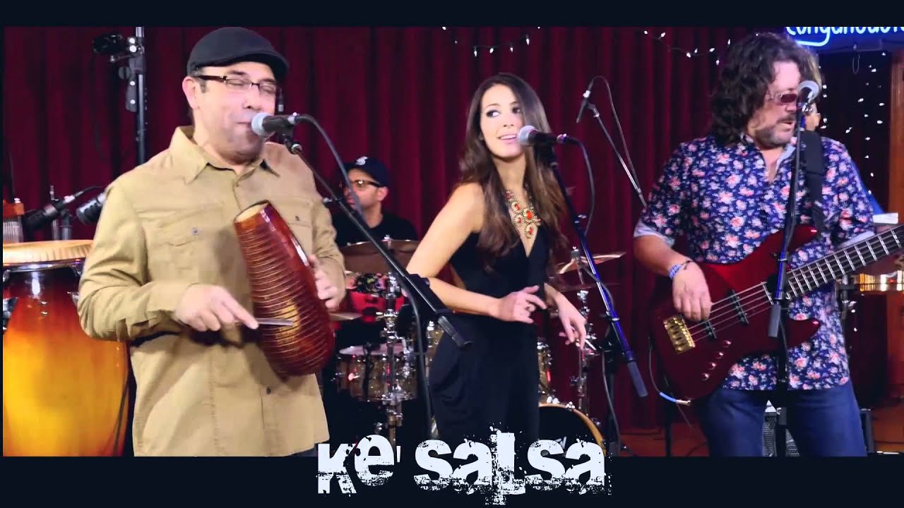 Alex Alvear & Mango Blue