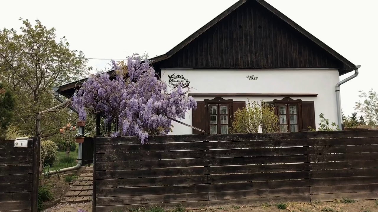 Tornácos Parasztház Tiszaszentimre