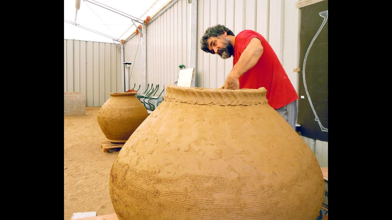 Fabrication de 2 Dolias St Romain en Gal durant les 