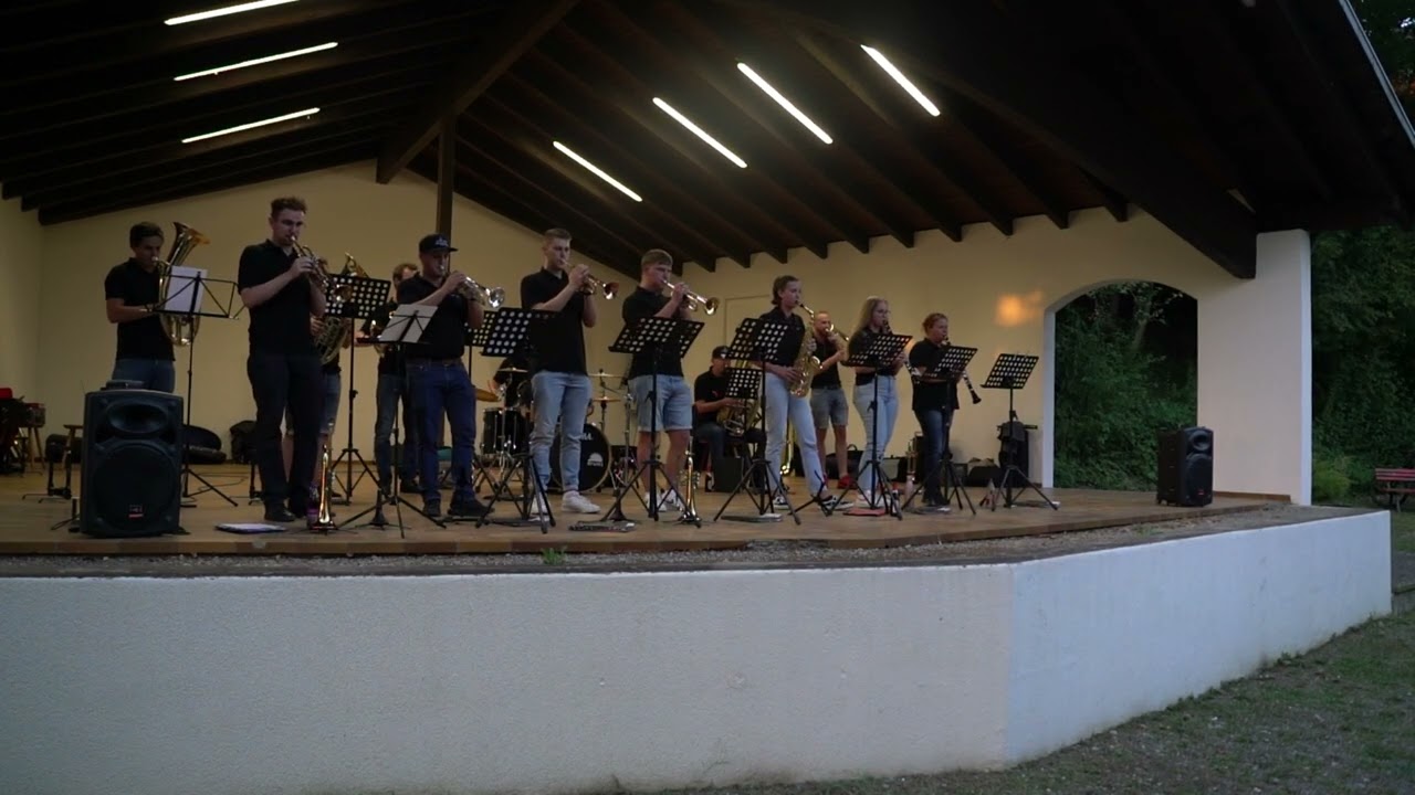 Let Me Entertain You - Robbie Williams - Die Original Storchenturm Musikanten