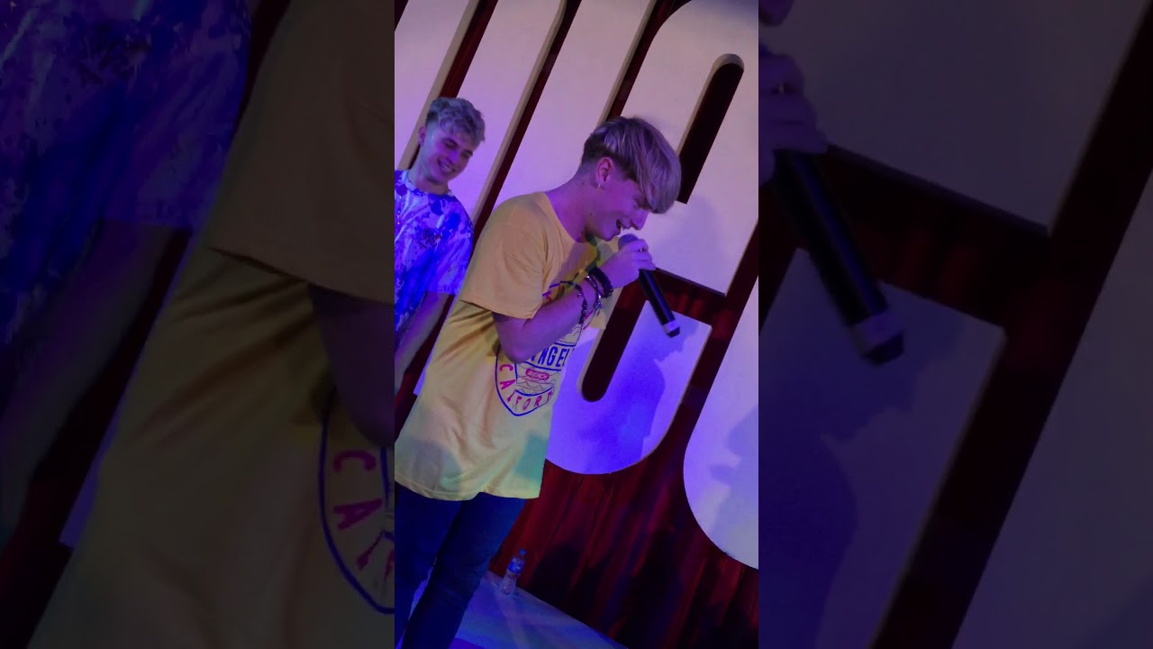 Roadtrip - Castle On The Hill - Cardiff