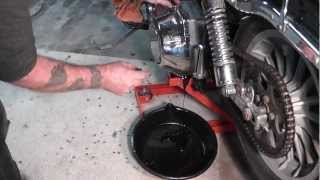 Tech Tips: Removing Engine on 1977 Harley Shovelhead: 01
