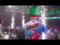 Merry Xmas! Ricky Evans with a classic Christmas walk-on 🎄