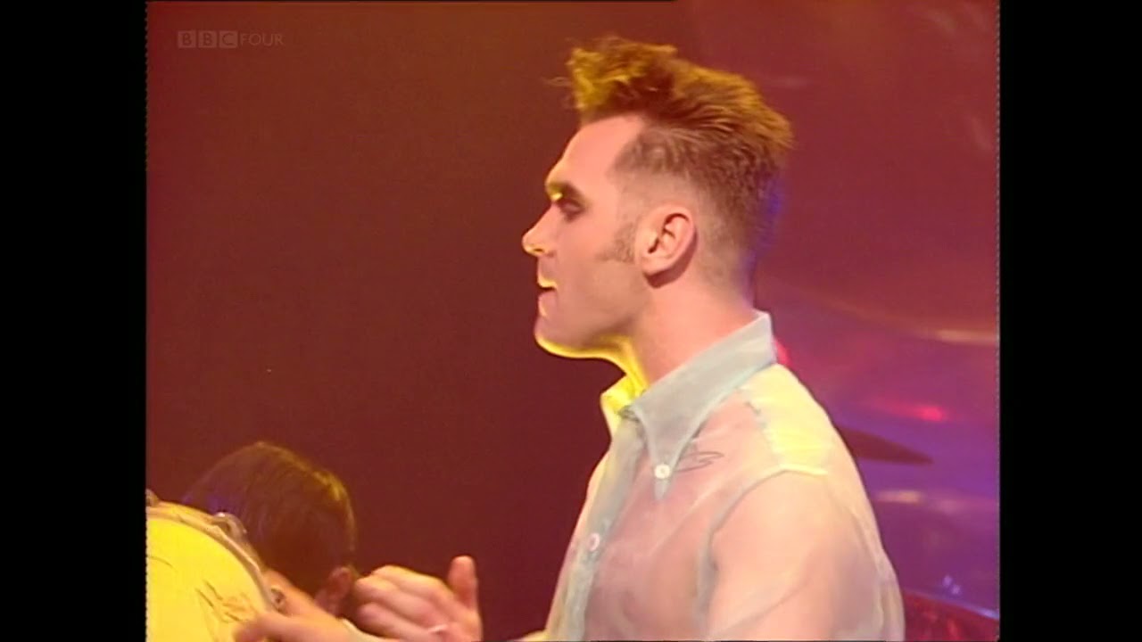 Morrissey - Pregnant Last Time (Top of the Pops 1991) - YouTube