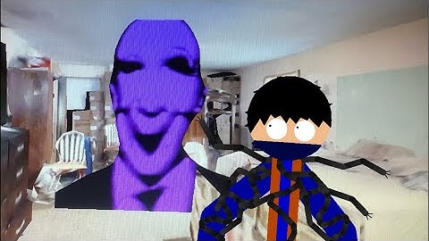 Running away from nextbots in Gmod part 2