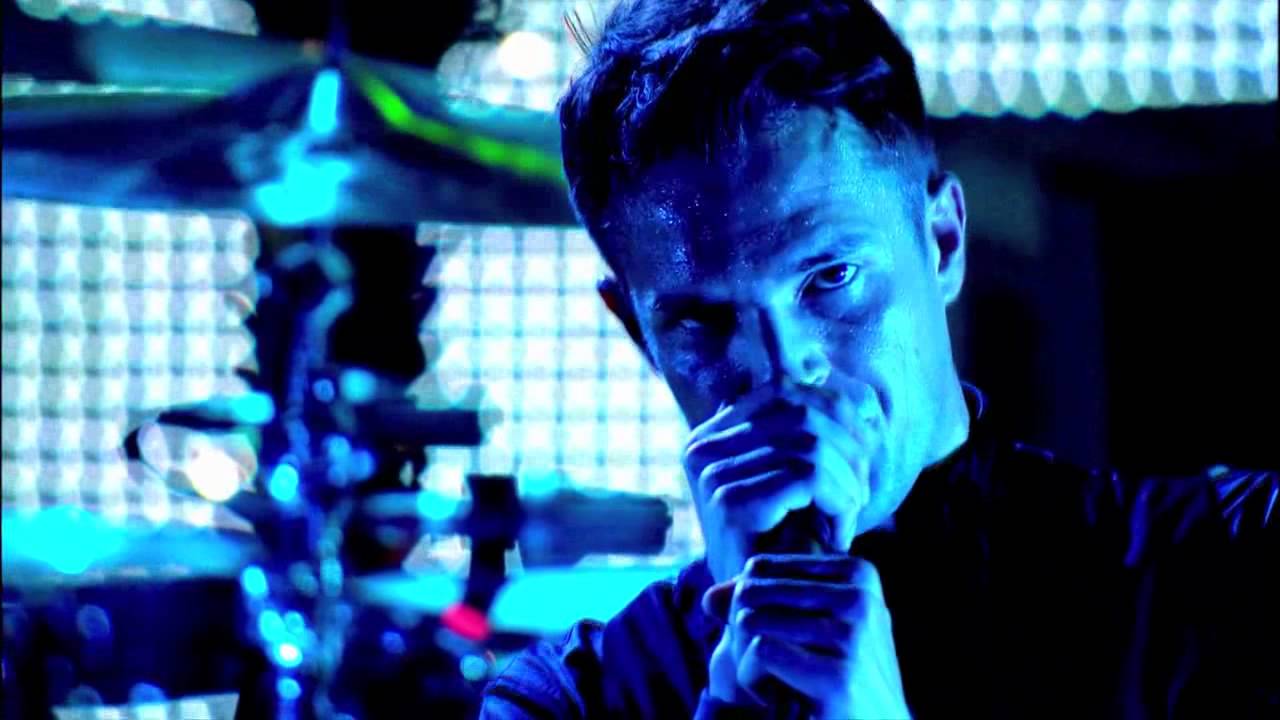 The Killers - Shadowplay (Royal Albert Hall 2009) adlı videoyu YouTube'da izle The Killers - Shadowplay (Royal Albert Hall 2009) adlı videoyu YouTube'da izle