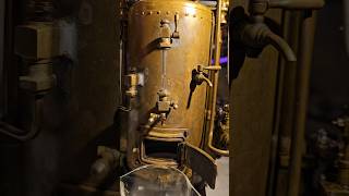 Full function sight glass on antique steam engine