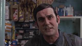 Monty Python: Dead Parrot Sketch / Lumberjack Song