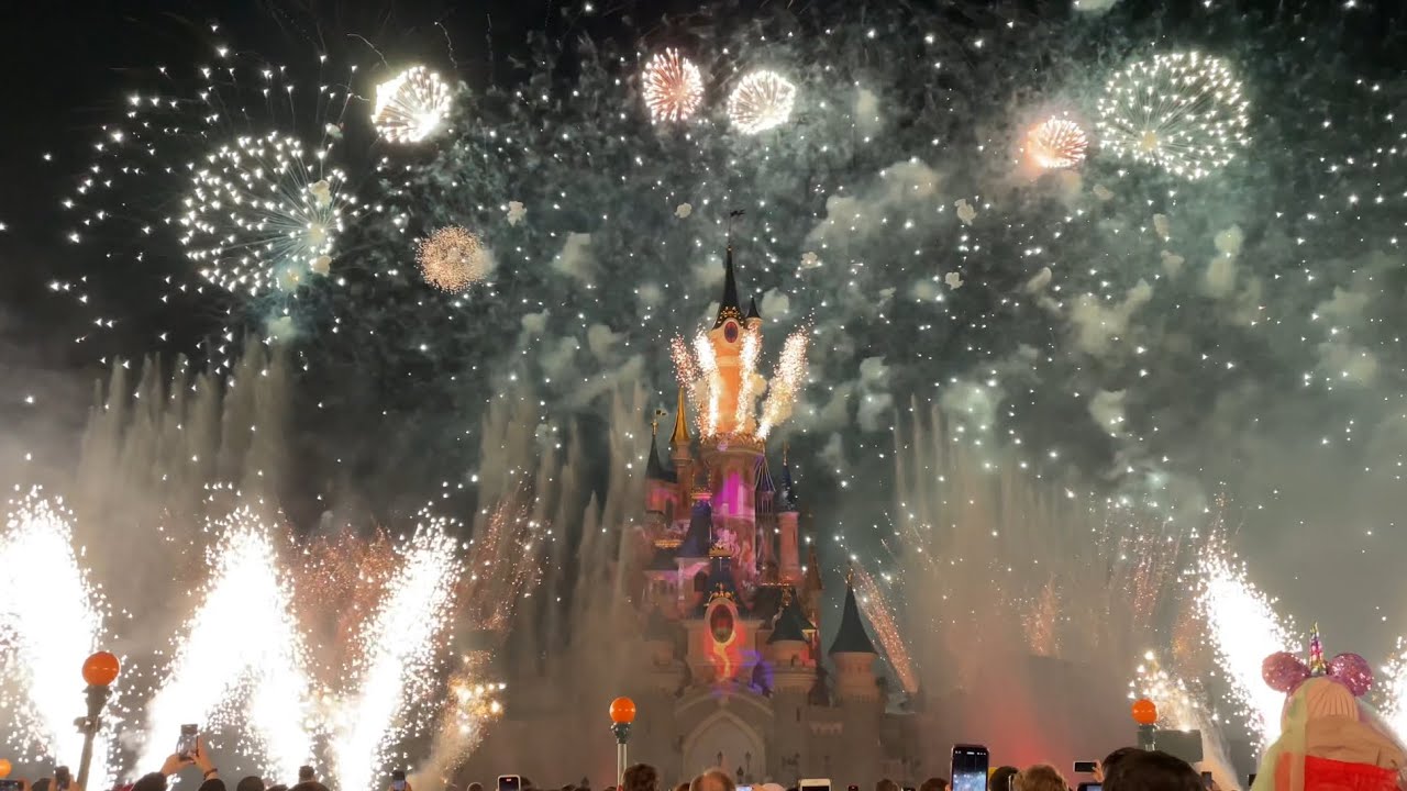 [4K] Magic Over Disney Fireworks 2023 - Disneyland Paris