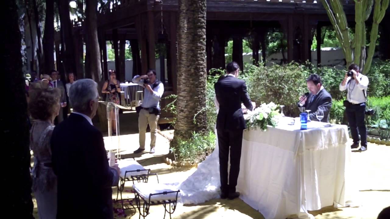 La ceremonia de las velas en las bodas civiles - Lledo encant