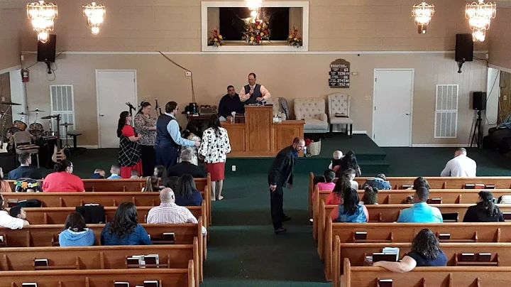 Pastor Adrian Hunt with today's message ( Anointed...