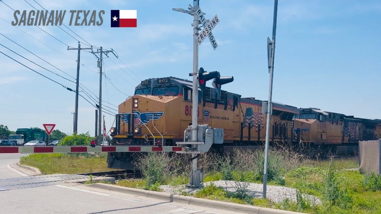 Saginaw Texas Railroad Crossing UNION PACIFIC Longhorn