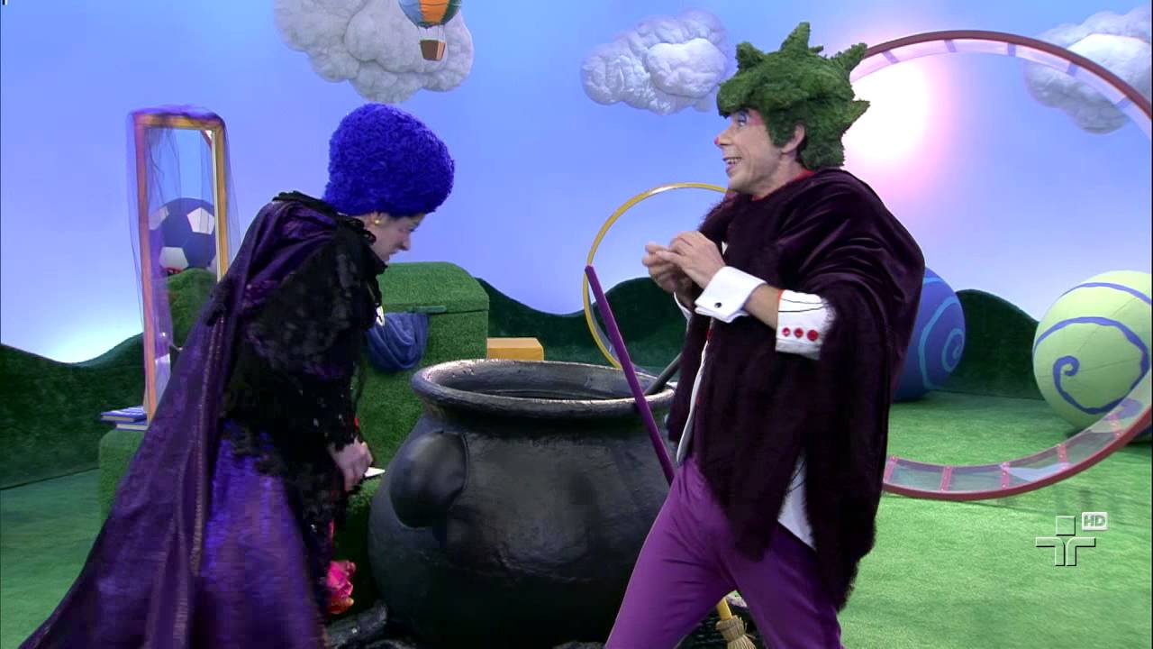 Bruxoteia e Corcovico: Corcumena - Quintal da Cultura - 17/12/13