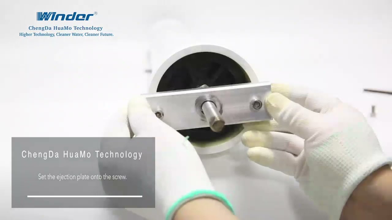 End cap extractor / membrane remove tools for 4“ FRP housing side port