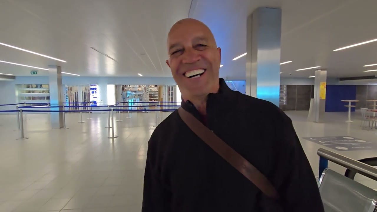 Foram hoje para América