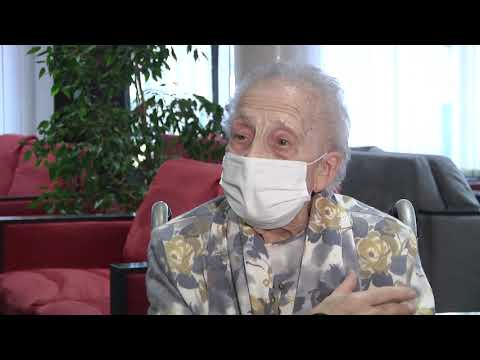 Consuelo Landa, de 91 años, ha sido la primera alavesa en vacunarse contra la COVID-19