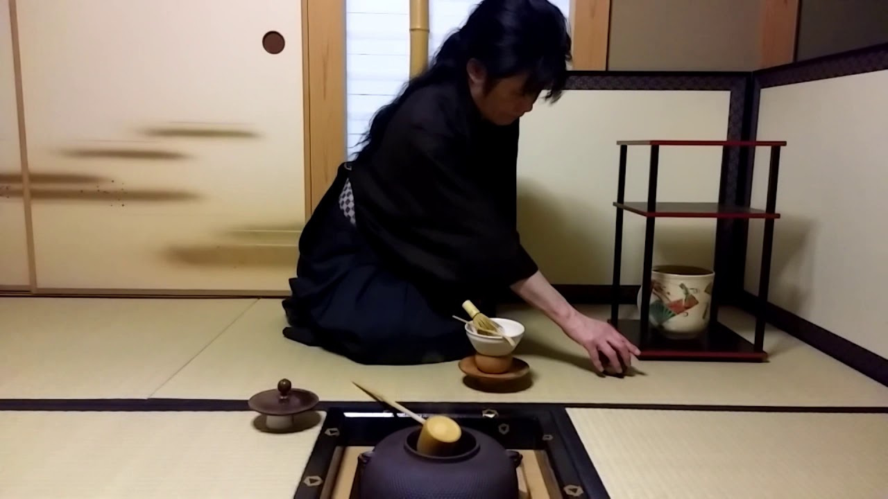 貴人点 薄茶 炉 女点前 （宗嘉の会）茶道 裏千家 - YouTube