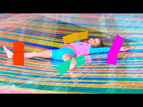 100 СЛОЕВ СКОТЧА! Огромный бассейн из скотча! Выдержит ли он Амельку и Папу