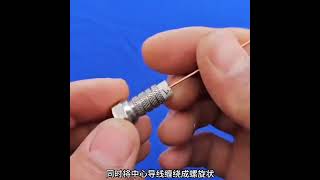 製作信號接收器 用漏勺和閉路線就能做出電視信號接收器，真是太牛了 #手工製作 #廢物利用 #電視接收