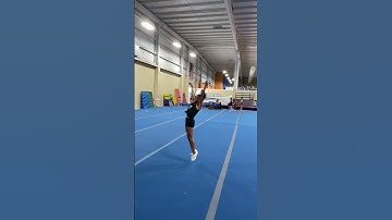 How To Do A Layout #Shorts #Cheer