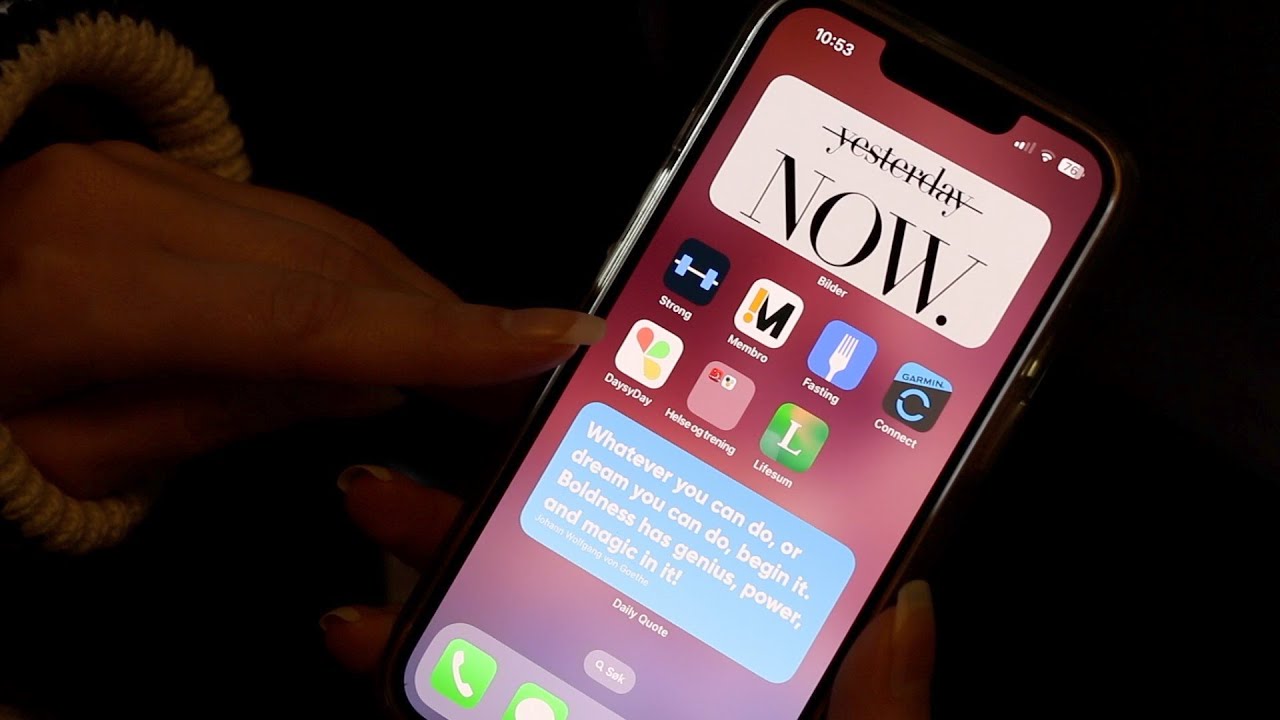 ASMR Whats On My iPhone (Whisper) 📱​