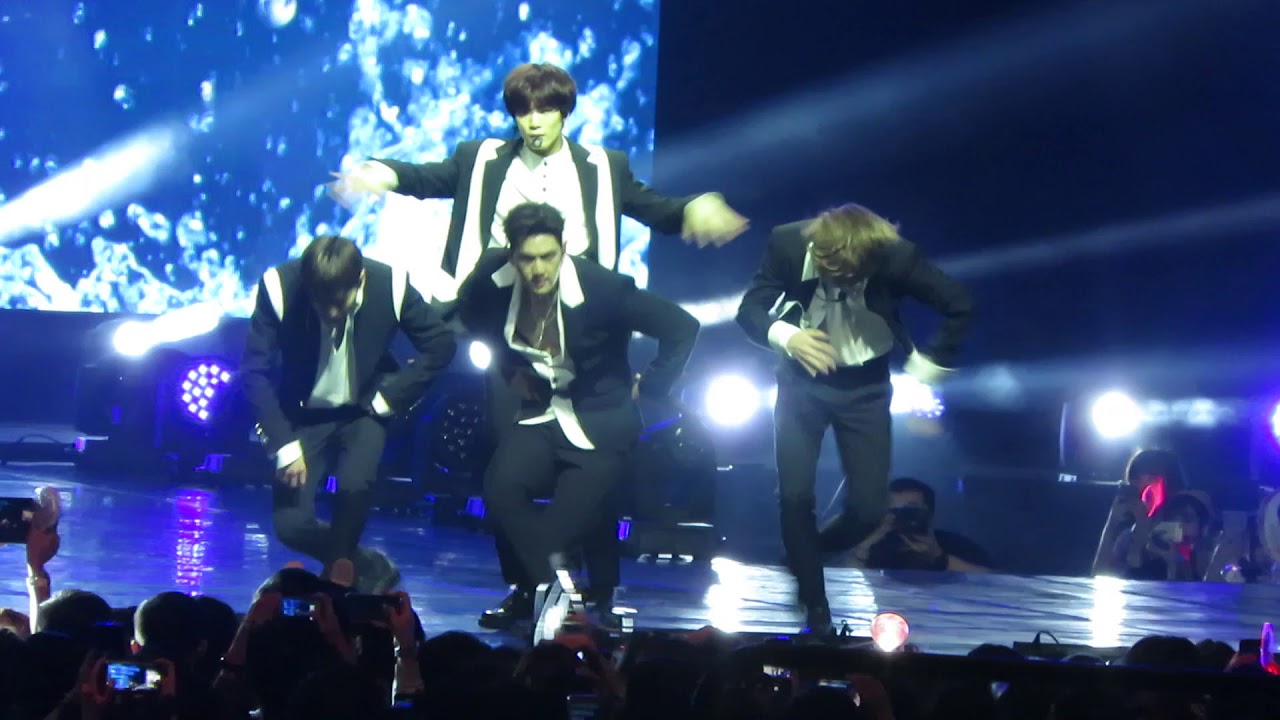 뉴이스트W (WHERE YOU AT) MUBANK HK 190119