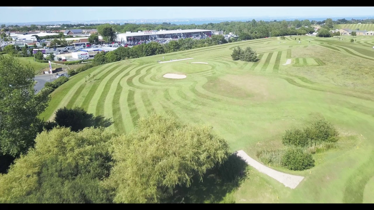 Westridge Golf Centre - Hole 8