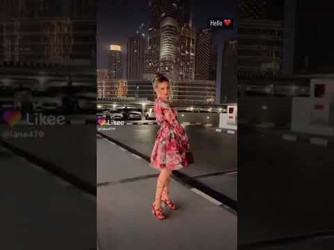 جمال لانا محمد باللون الوردي