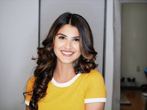 How To Get: Long-Lasting Voluminous Curls