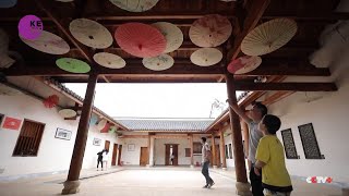 China's traditional oil-paper umbrellas shine in modern age