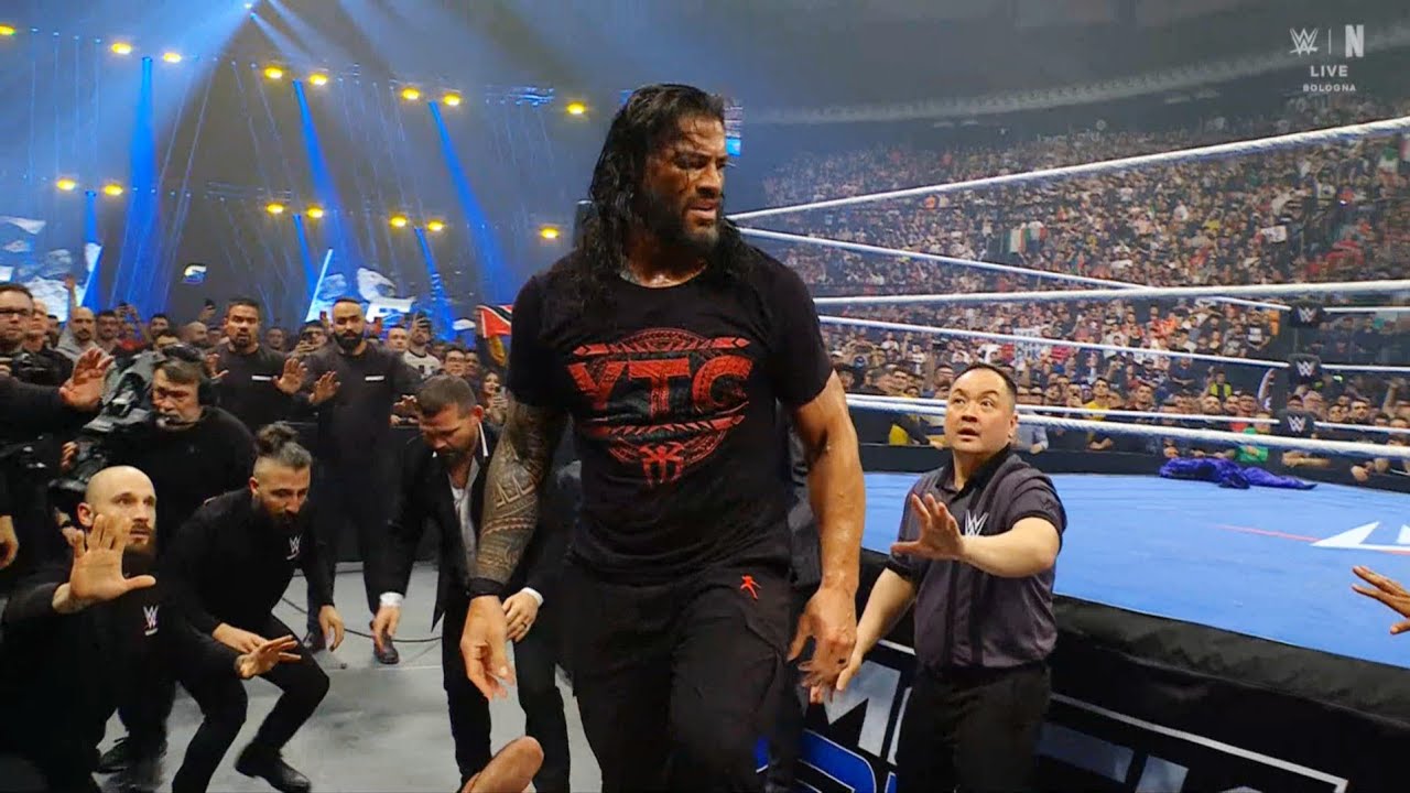 Roman Reigns Lost Control & Destroys CM Punk & Seth Rollins Brawl on WWE SmackDown 2025