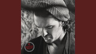 Video thumbnail of "Ricardo Arjona - Mi Novia Se Me Está Poniendo Vieja (Versión Piano)"