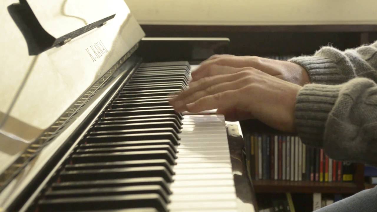 «Ojos azules» y «Canción y huayno». Versión libre, tema y variaciones. Acordes Chordify