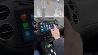 Установленная магнитола Vaecar в автомобиль Volkswagen Tiguan