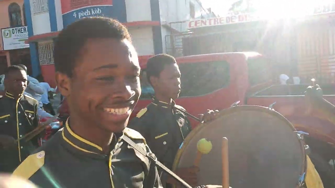 FANFARE CLASSIQUE DE PORT-DE-PAIX (On ne vit pas)