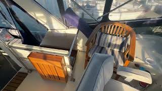 34' Tollycraft Sundeck - 1987 Engine Start Up $47,900 CDN