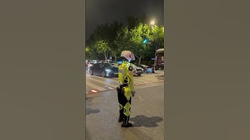 Traffic Robot  #ai #robotics #nextgenai